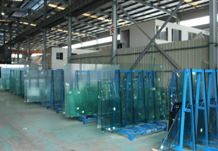 钢化玻璃工厂
